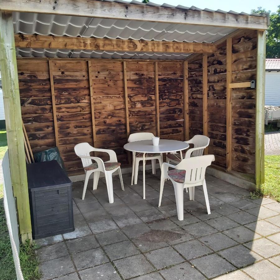 Ruim En Gezellig Chalet Voor 2 Personen Op De Veluwe Recreatiepark De Oude Driest Putten Extérieur photo