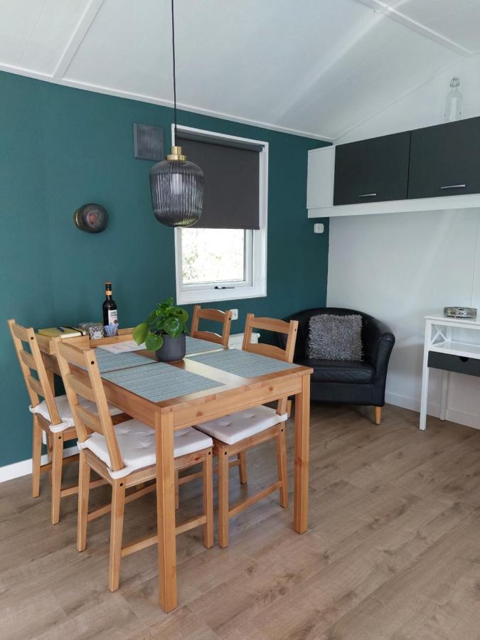 Ruim En Gezellig Chalet Voor 2 Personen Op De Veluwe Recreatiepark De Oude Driest Putten Extérieur photo