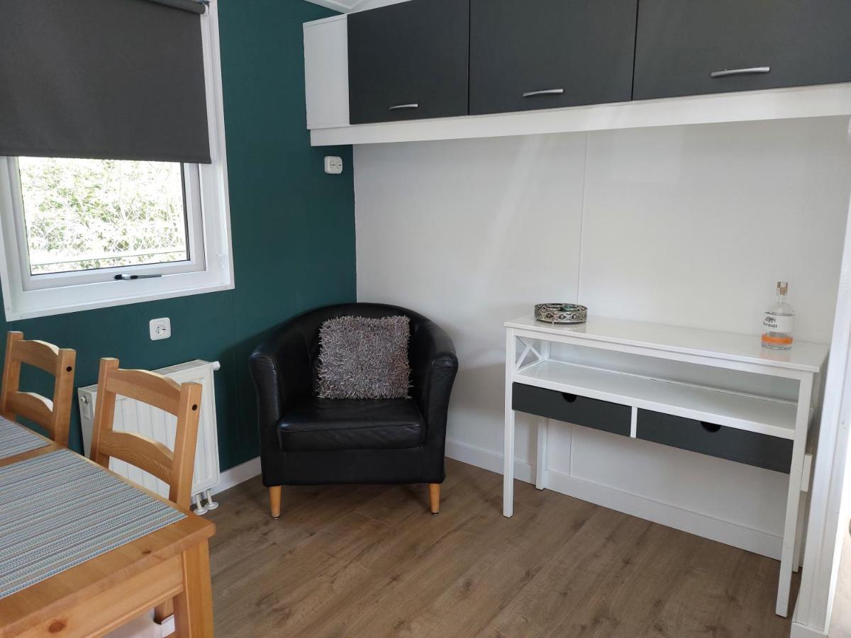 Ruim En Gezellig Chalet Voor 2 Personen Op De Veluwe Recreatiepark De Oude Driest Putten Extérieur photo
